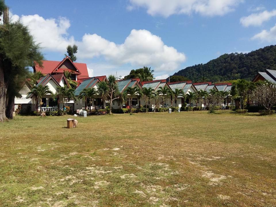 Klongdao Beach Resort Ko Lanta エクステリア 写真