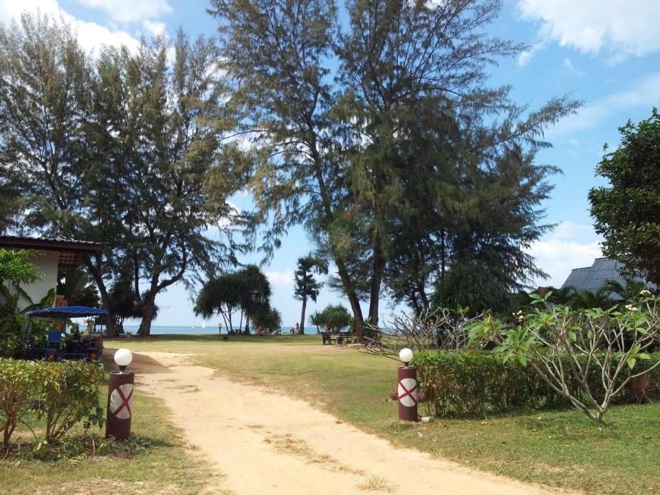 Klongdao Beach Resort Ko Lanta エクステリア 写真