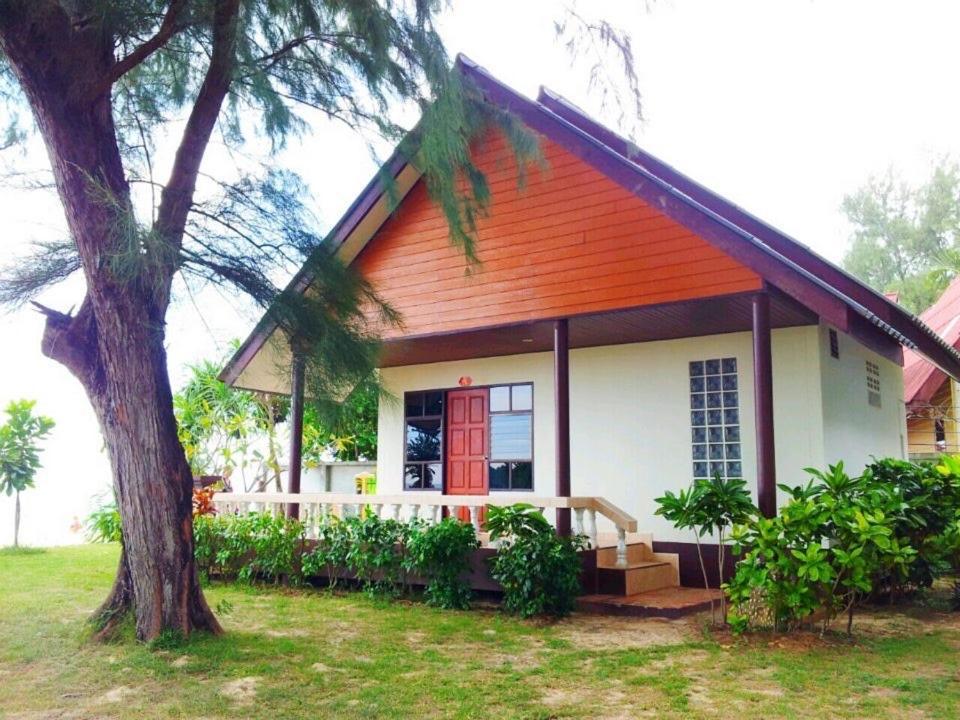 Klongdao Beach Resort Ko Lanta エクステリア 写真