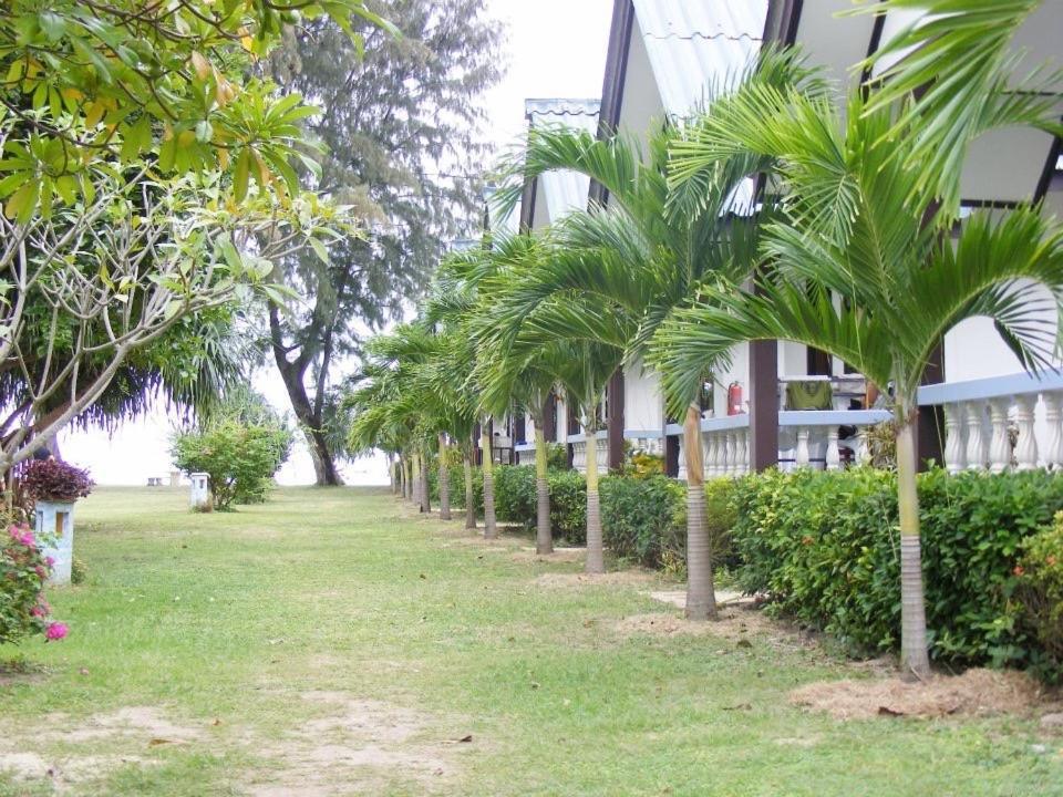 Klongdao Beach Resort Ko Lanta エクステリア 写真