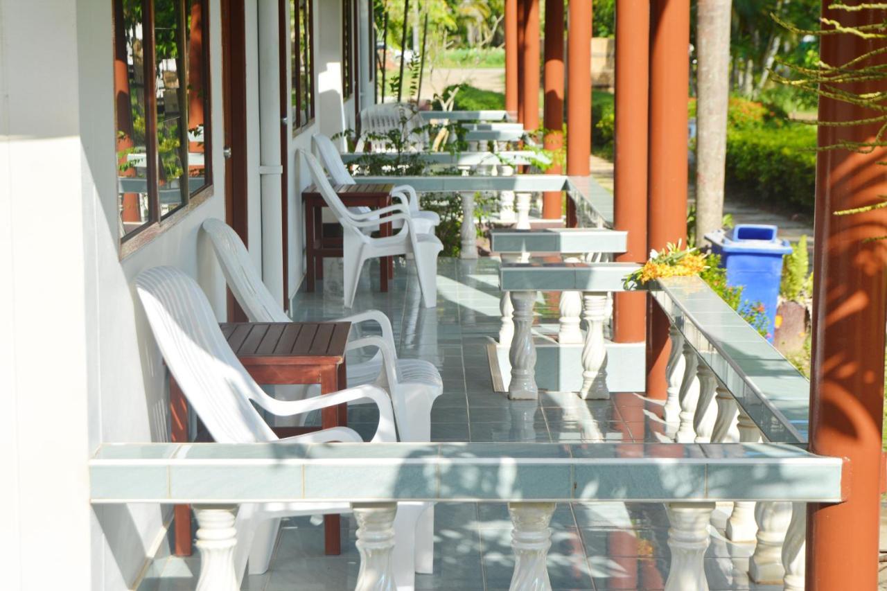 Klongdao Beach Resort Ko Lanta エクステリア 写真